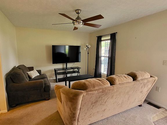 5th image of 50 Grant View Dr