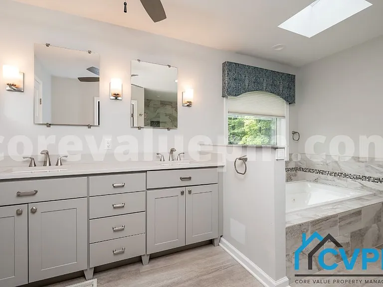 4702 Shelley Ln — Photo 16