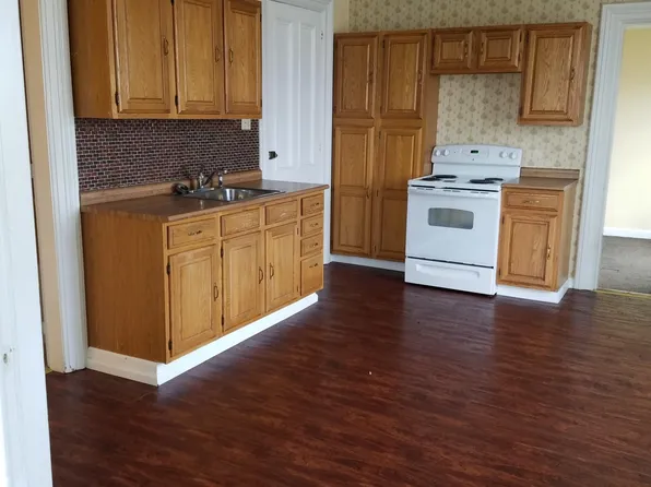 713 23rd St #2, Watervliet, NY 12189