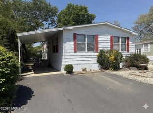 27 Hearth Way, Toms River, NJ 08755