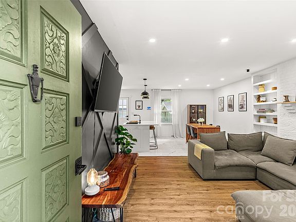 2nd image of 3900 Dunwoody Dr