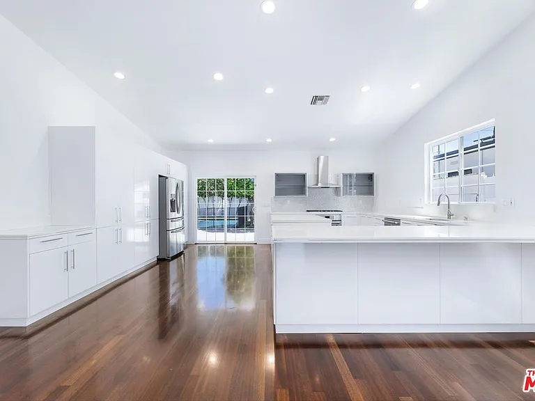 12719 Tiara St — Photo 11