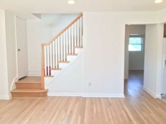 3rd image of 13521 Grenoble Dr