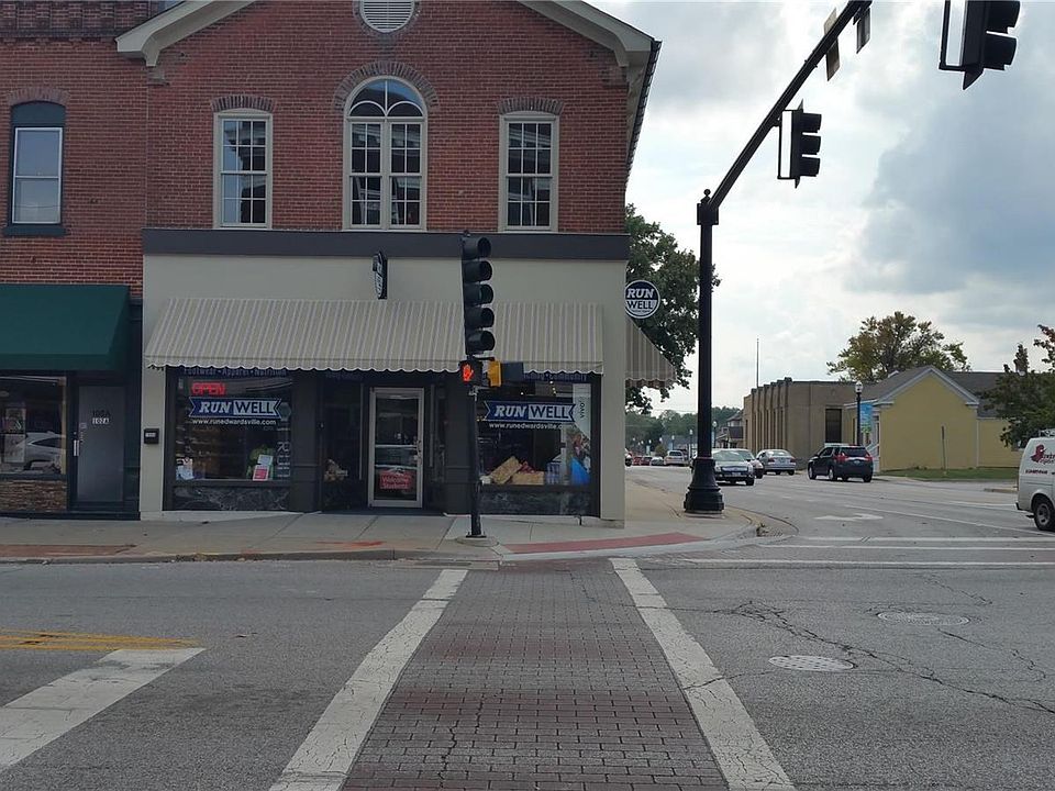 1st image of 100 E Vandalia St #A