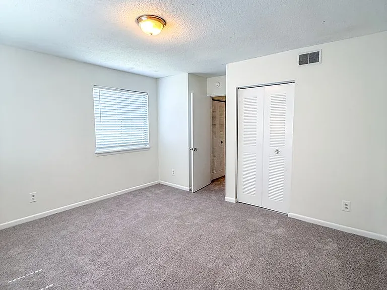 Brynn Marr Village — Photo 6