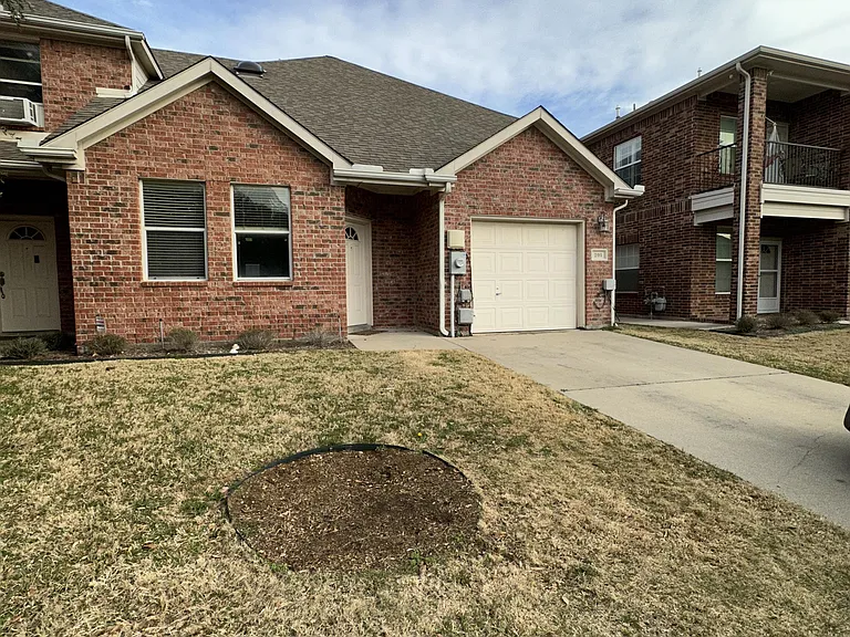 201 Seva Ct — Photo 1