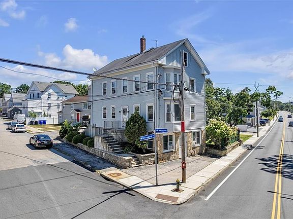 2nd image of 1 Metcalf Ave