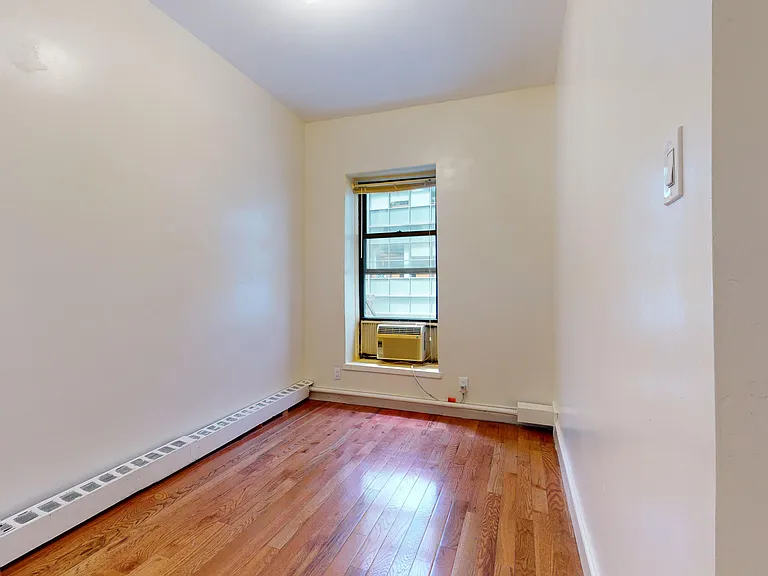 148 W 49th St #1 — Photo 8