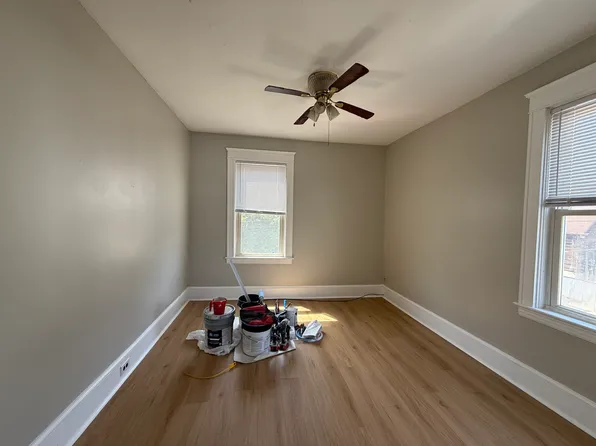 403 Park Ave, Woonsocket, RI 02895