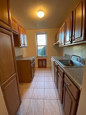 4th image of 135-10 Grand Central Pkwy #101