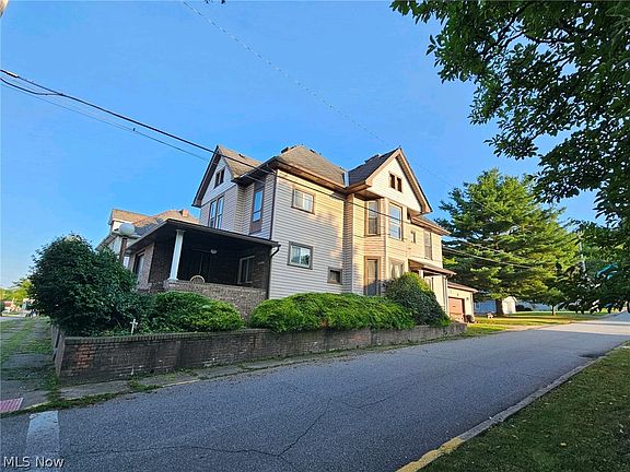 2nd image of 117 E Main St