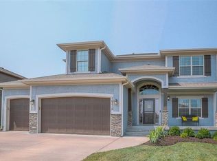 10210 N Cedar Ave, Kansas City, MO 64157