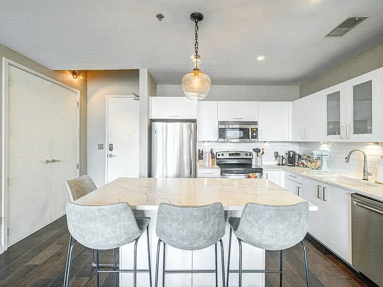 600 12th Ave S #738 — Photo 4