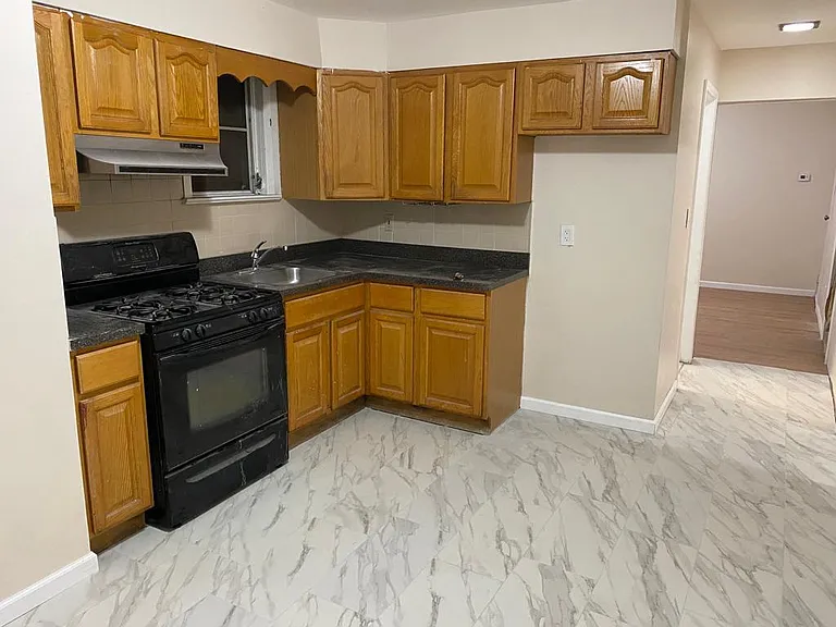 605 Malone Pl #A — Photo 10