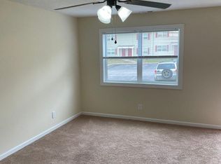 551 Cambridge Dr, Zebulon, NC 27597