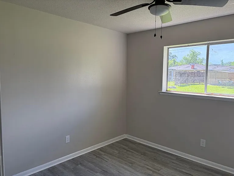 5890 Helbig Rd — Photo 22