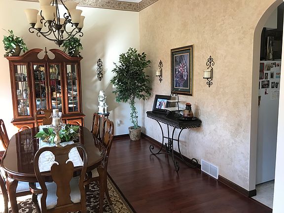 4th image of 2201 Eagles Nest Cir