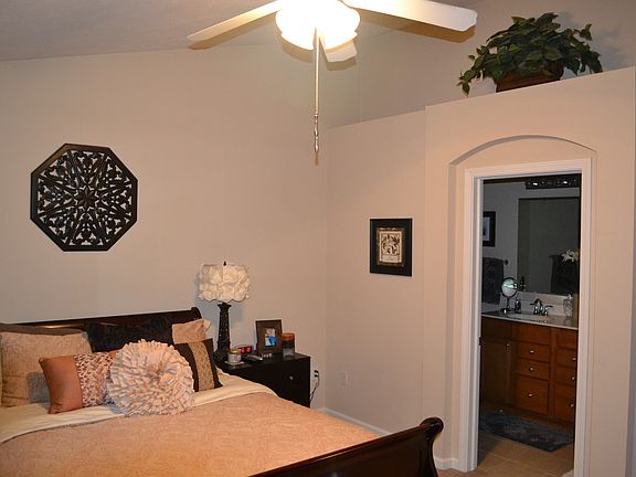 2nd image of 11910 Kelso Dr