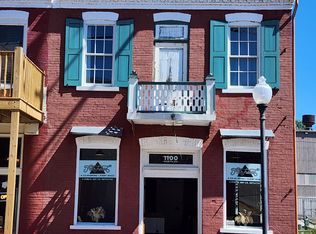 1100 N 2nd St, Saint Charles, MO 63301
