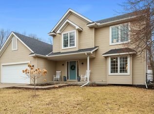 712 Amundson Ln, Watertown, MN 55388
