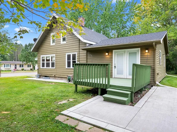 401 2nd St NW, Hinckley, MN 55037