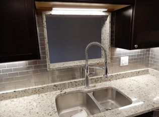 328 Wisconsin Ave APT 2F, Oak Park, IL 60302