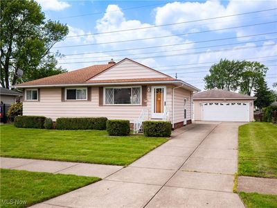 5926 Middlebrook Blvd, Brookpark, OH, 44142