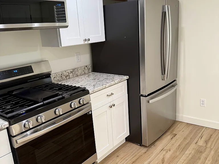 1349 E 3090 N — Photo 7