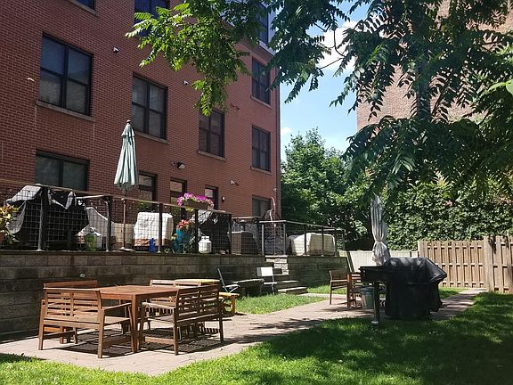 2nd image of 212 3rd St #Townhouse