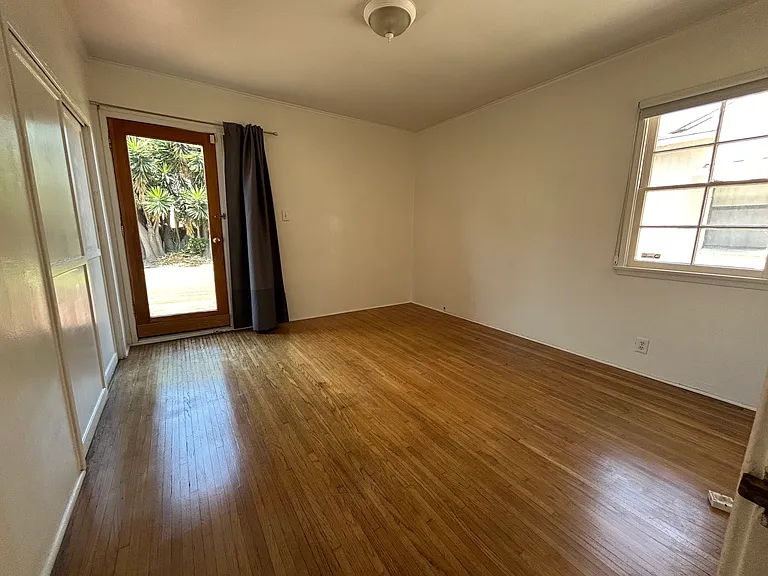 3831 Midway Ave — Photo 41