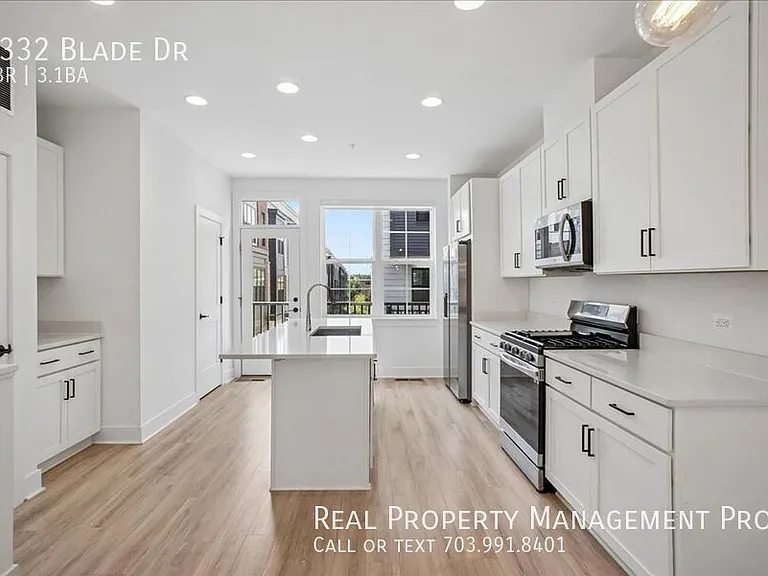 7332 Blade Dr — Photo 5