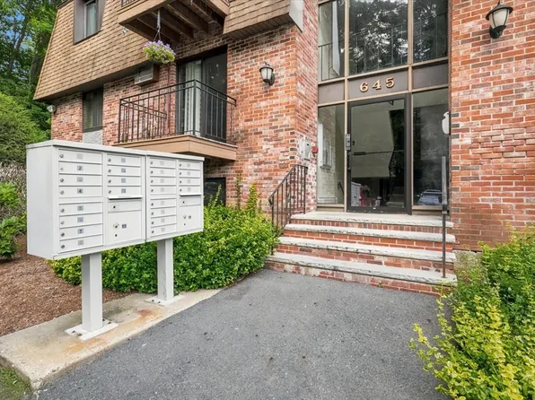 645 W Lowell Ave Unit 8, Haverhill, MA 01832