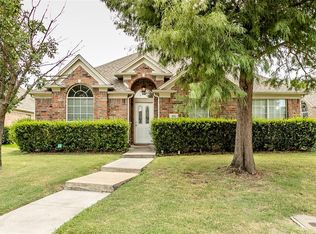 206 Meredith Ct, Irving, TX 75063