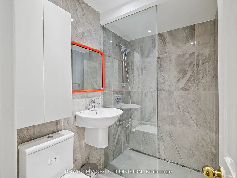 88 Asquith Ave — Photo 25