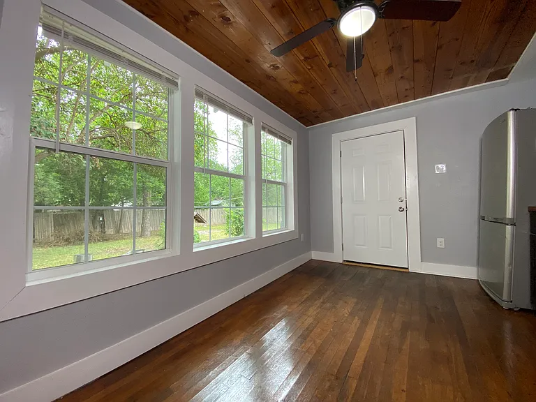 1738 Santa Anna St #1 — Photo 7