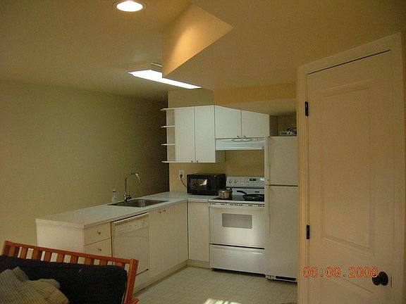 3rd image of 4601 Fairfield Dr Unit Basement