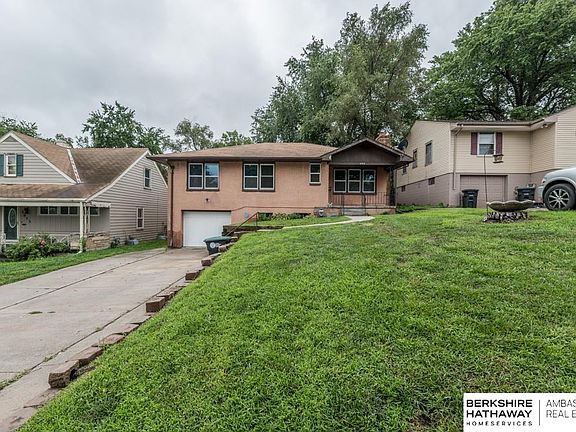 2nd image of 4819 Manderson St