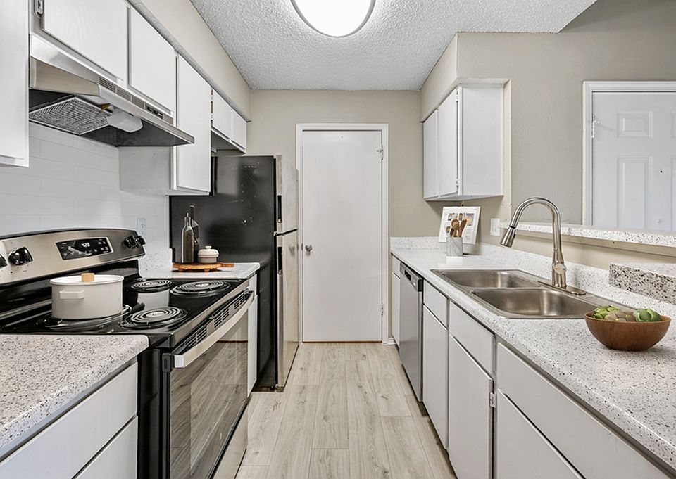 Westmoor Apartment Homes