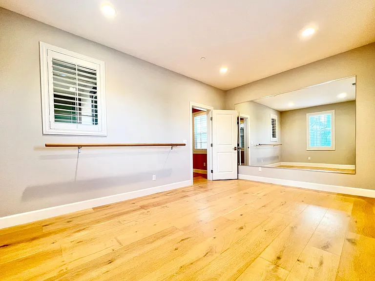 6255 Sunrose Crest Way — Photo 32