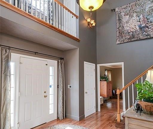 4th image of 2820 Hickorywood Dr