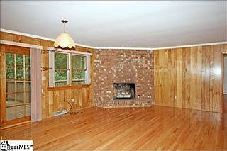 2nd image of 8 Leacroft Dr