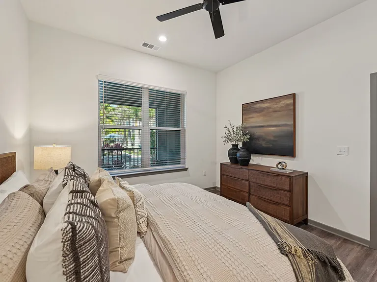 The Concord Luxury Apartments — Photo 45