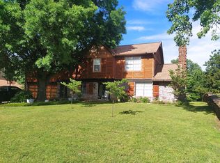 217 N Oak Ridge Dr E, Sand Springs, OK 74063