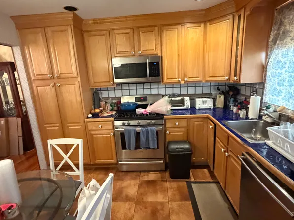 (undisclosed Address), Brooklyn, NY 11234