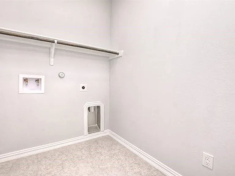 704 Bonnet Blvd — Photo 20