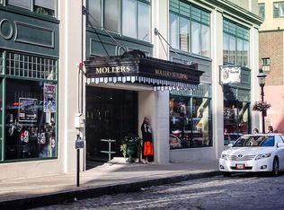 23-33 Middle St, Lowell, MA 01852