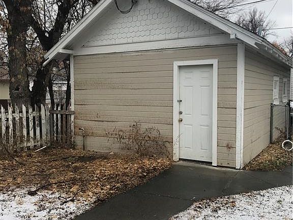 5th image of 235 Broadwater Ave