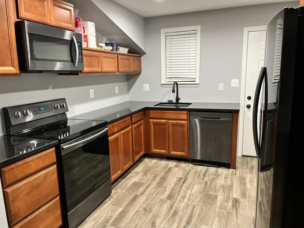 (undisclosed Address), Edgewater, MD 21037