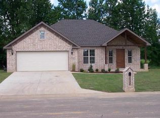819 Smithfield Dr, Jonesboro, AR 72401