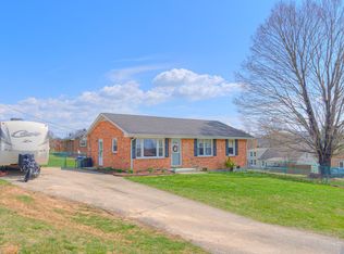 6072 Wright Ave, Dublin, VA 24084